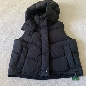 HALARA womans Black Hooded Vest